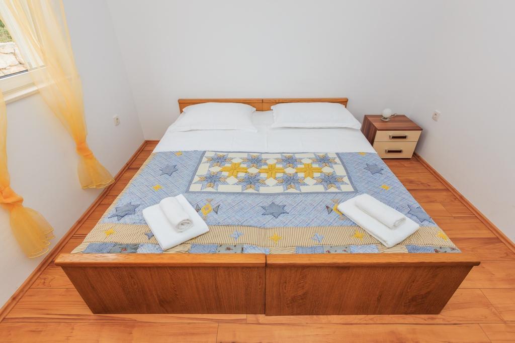 Apartments Rogulj Рогозница Номер фото